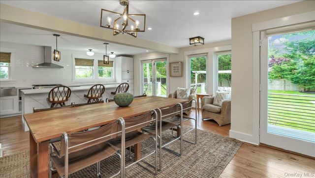 7 Halsey Avenue, East Quogue, NY 11942