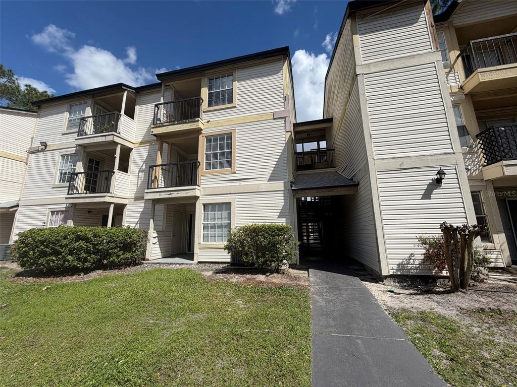1940 LAKE ATRIUMS CIRCLE 110, Orlando, FL 32839