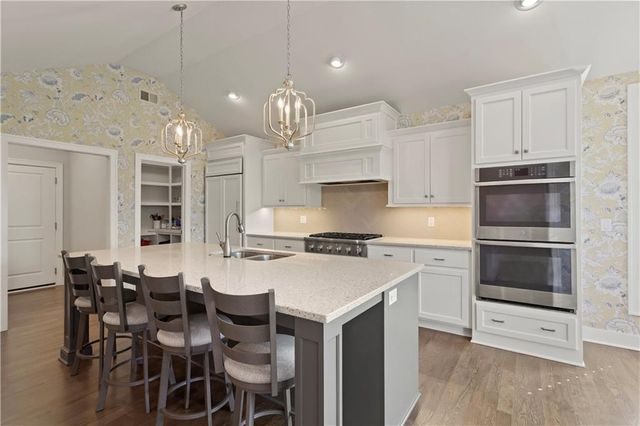 13437 W 148th Circle, Olathe, KS 66062