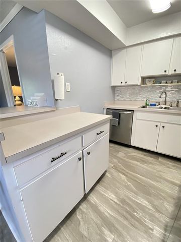 6306 7TH AVENUE W, Bradenton, FL 34209