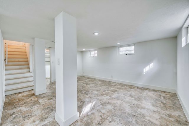 1325 E Portland Street, Springfield, MO 65804