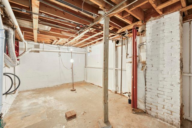 1325 E Portland Street, Springfield, MO 65804