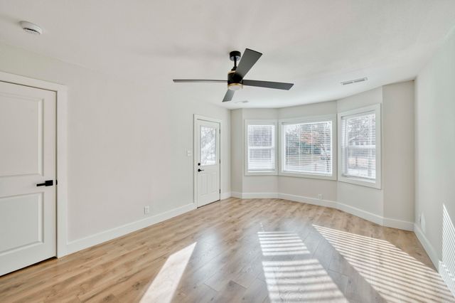 1325 E Portland Street, Springfield, MO 65804