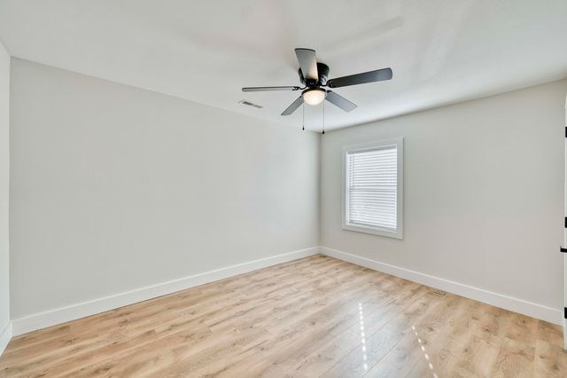 1325 E Portland Street, Springfield, MO 65804