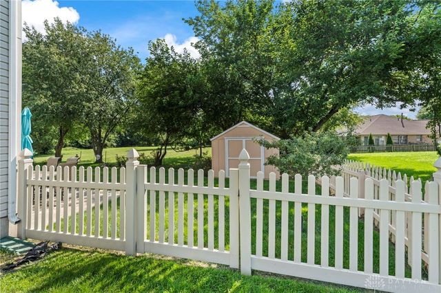 112 Summitt Drive, Englewood, OH 45322