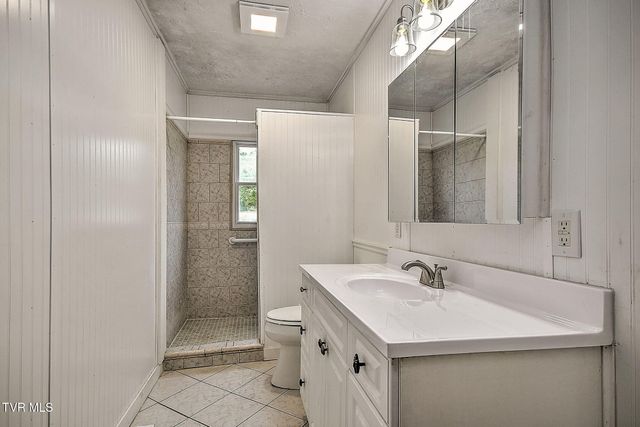 2044 Siam Road, Elizabethton, TN 37643