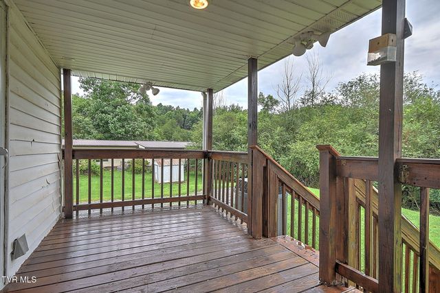 2044 Siam Road, Elizabethton, TN 37643
