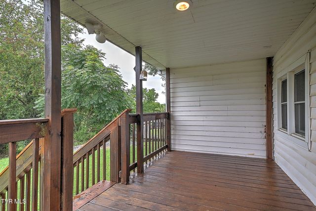 2044 Siam Road, Elizabethton, TN 37643