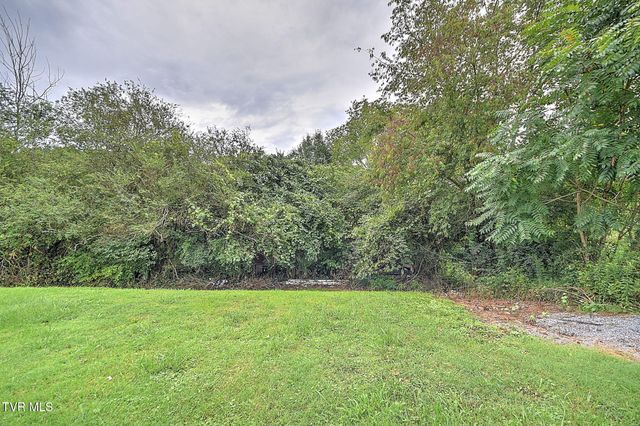 2044 Siam Road, Elizabethton, TN 37643