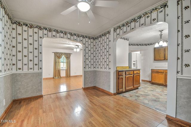 2044 Siam Road, Elizabethton, TN 37643
