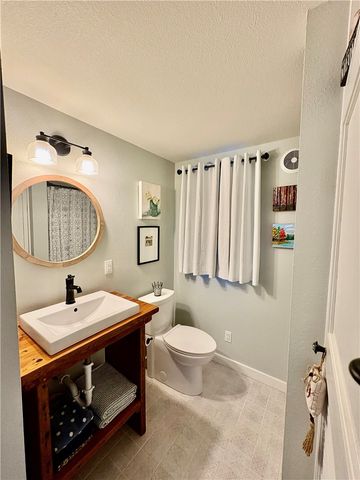 320 Spring Street, Eureka Springs, AR 72632