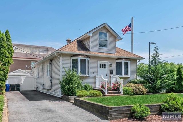 7 Rhinesmith Avenue, Wanaque, NJ 07465