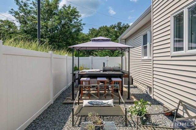 7 Rhinesmith Avenue, Wanaque, NJ 07465