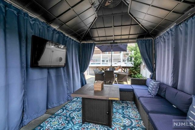 7 Rhinesmith Avenue, Wanaque, NJ 07465