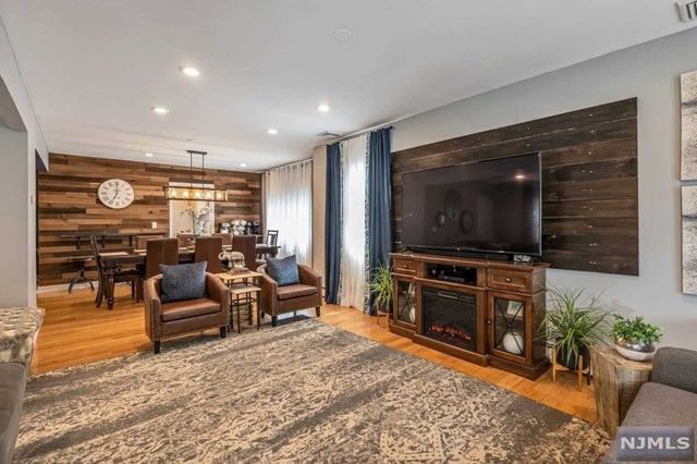 7 Rhinesmith Avenue, Wanaque, NJ 07465