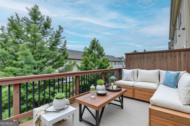 2154 Prestwick Court 31, Atlanta, GA 30319