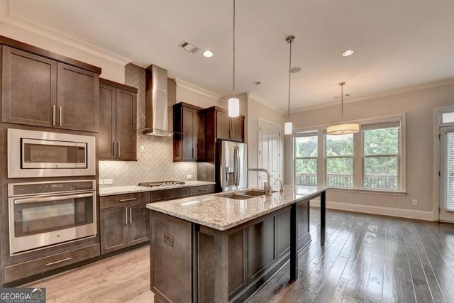 2154 Prestwick Court 31, Atlanta, GA 30319