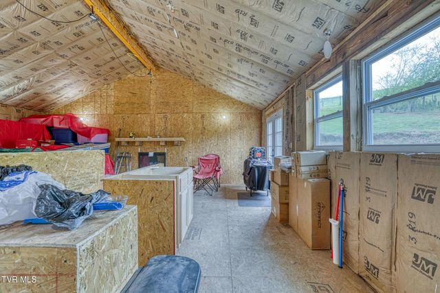 607 Okolona Road, Church Hill, TN 37642