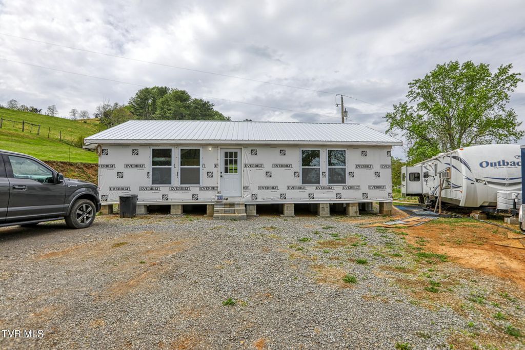 607 Okolona Road, Church Hill, TN 37642