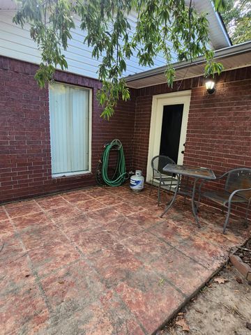 195 Lorelei Street, Hot Springs, AR 71913