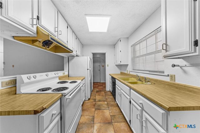2310 Bunker Hill Drive, Temple, TX 76504