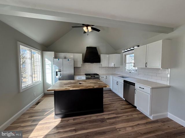 129 OAK AVE, Westville, NJ 08093