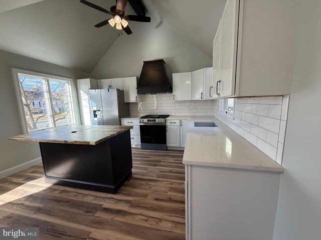 129 OAK AVE, Westville, NJ 08093