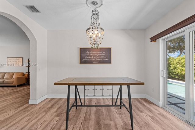 16238 NW 91st Ave, Miami Lakes, FL 33018