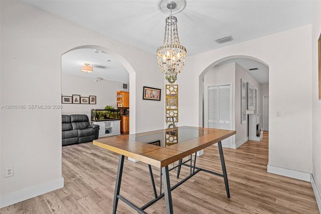 16238 NW 91st Ave, Miami Lakes, FL 33018