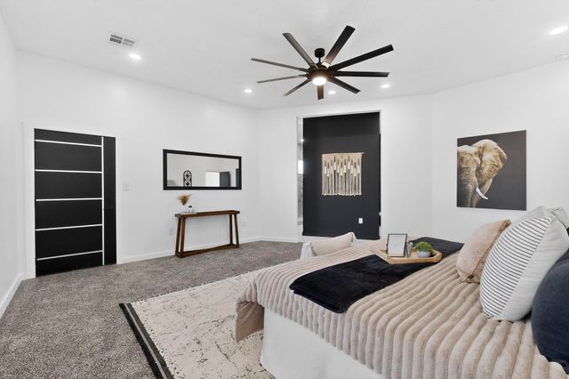 1401 Villa Place SE, Rio Rancho, NM 87124