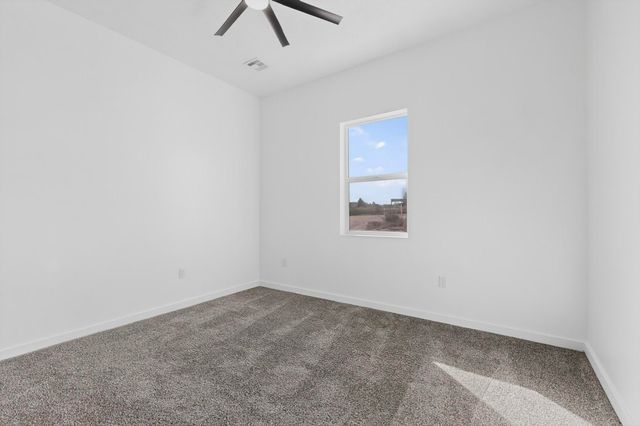 1401 Villa Place SE, Rio Rancho, NM 87124