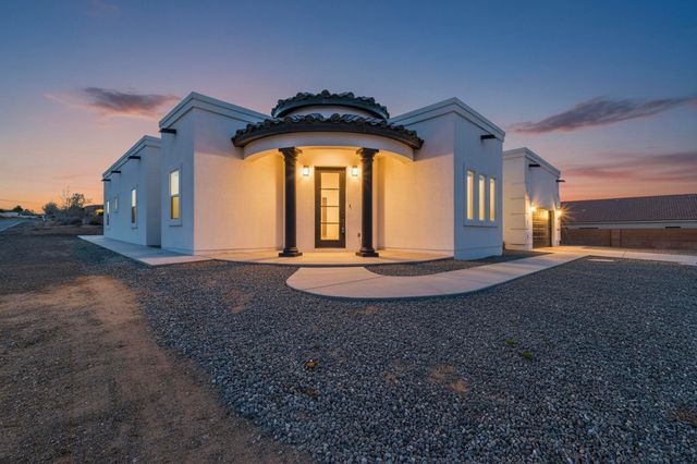 1401 Villa Place SE, Rio Rancho, NM 87124