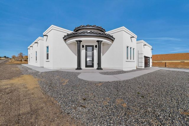 1401 Villa Place SE, Rio Rancho, NM 87124