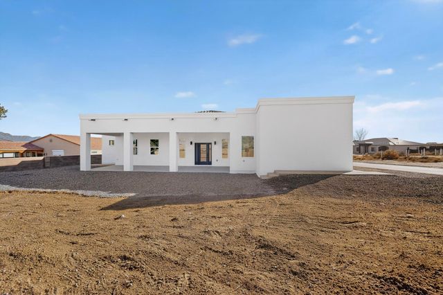 1401 Villa Place SE, Rio Rancho, NM 87124