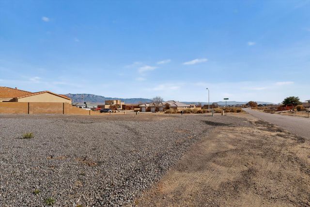 1401 Villa Place SE, Rio Rancho, NM 87124