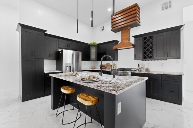 1401 Villa Place SE, Rio Rancho, NM 87124