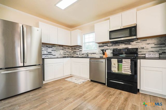 913 Hander Lane, Belton, TX 76513