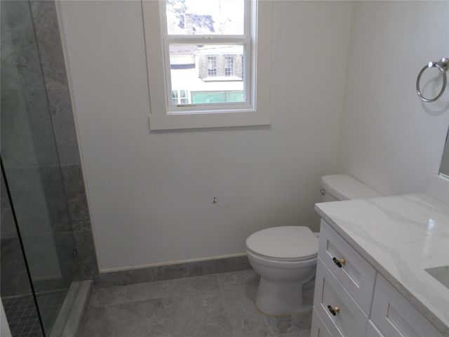 5623 Theall Road, Houston, TX 77066