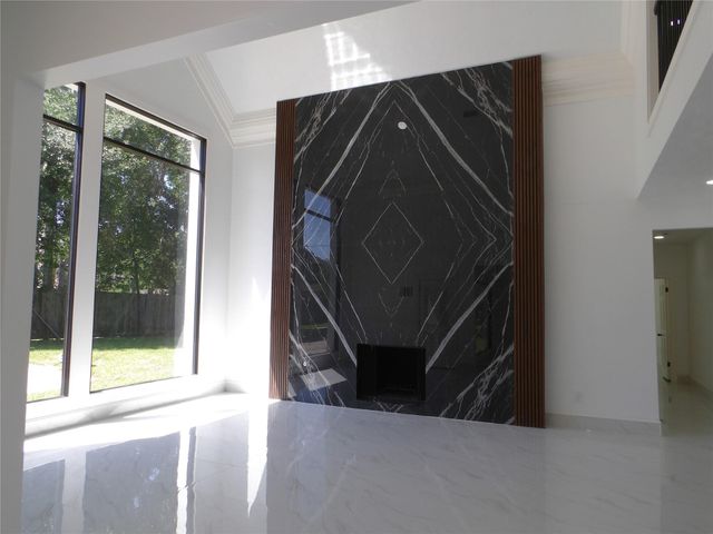 5623 Theall Road, Houston, TX 77066