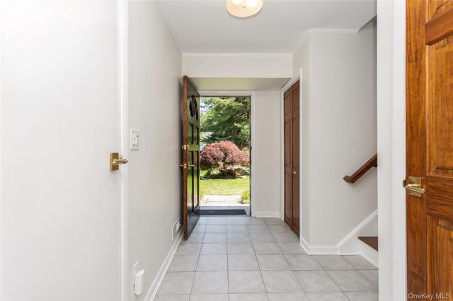 9 Marlene Court, Rye, NY 10580