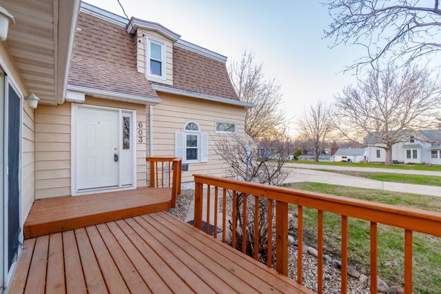 603 Division Street, Cedar Falls, IA 50613