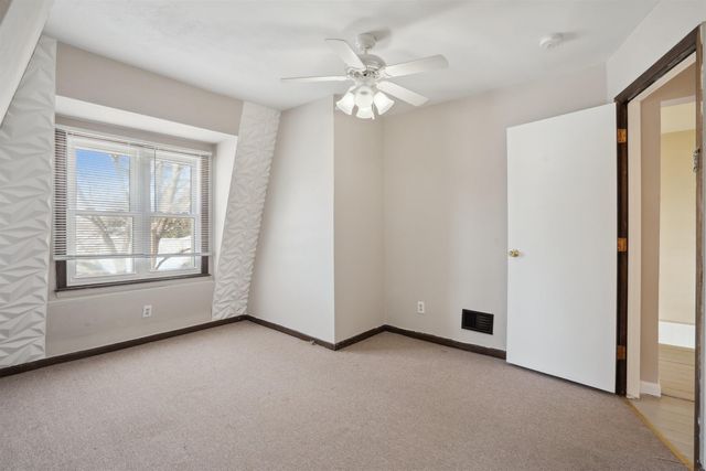 603 Division Street, Cedar Falls, IA 50613