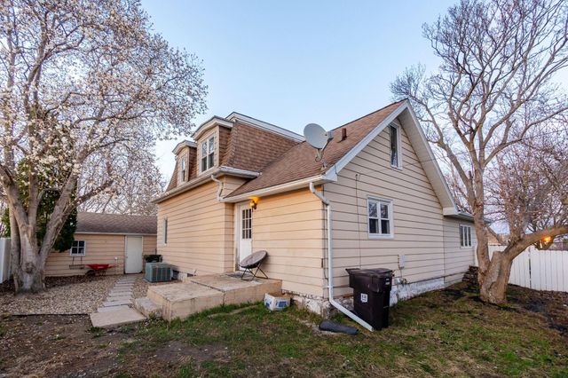 603 Division Street, Cedar Falls, IA 50613