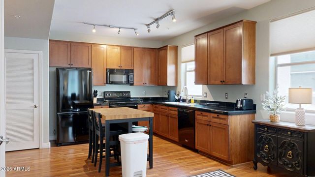 615 E PORTLAND Street 118, Phoenix, AZ 85004