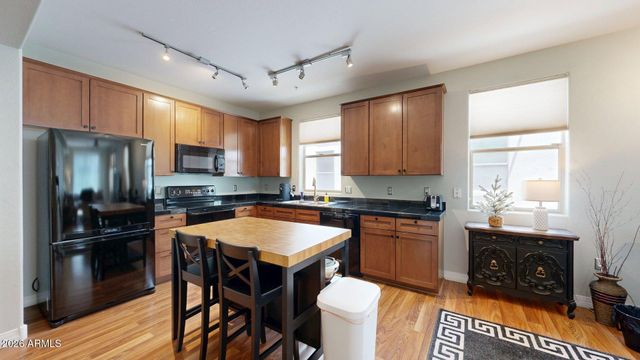 615 E PORTLAND Street 118, Phoenix, AZ 85004