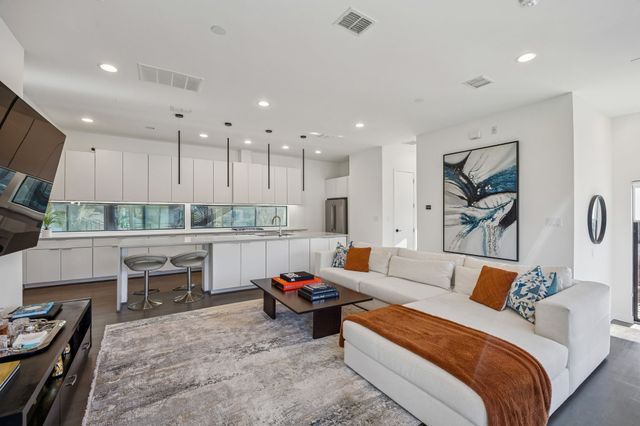 4805 Caxton Court, Dallas, TX 75204