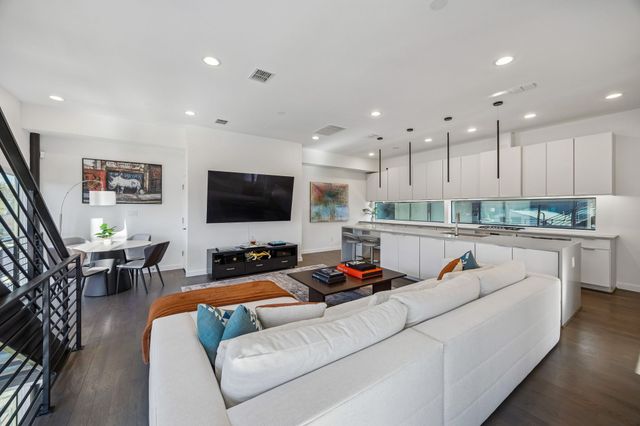 4805 Caxton Court, Dallas, TX 75204