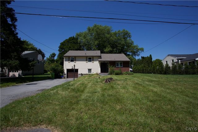 111 Pembrook Drive, Manlius, NY 13066
