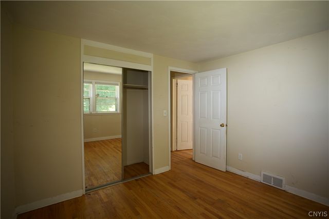 111 Pembrook Drive, Manlius, NY 13066