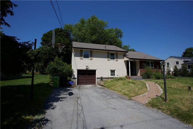 111 Pembrook Drive, Manlius, NY 13066